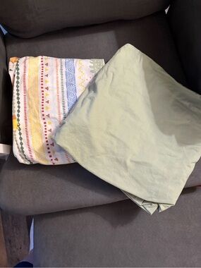 Light Sage Solid Sheet and Colorful Geometric Print Crib Sheet Set
